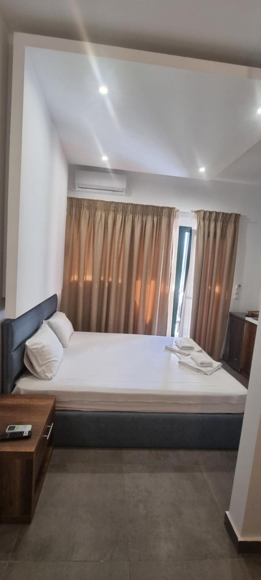 Sophia Seaview Suites & Restaurant Nea Vrasna Room photo